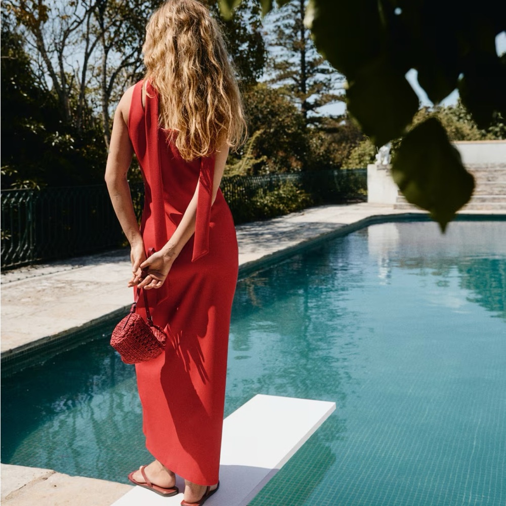 BODYCON DRESS WITH SCARF